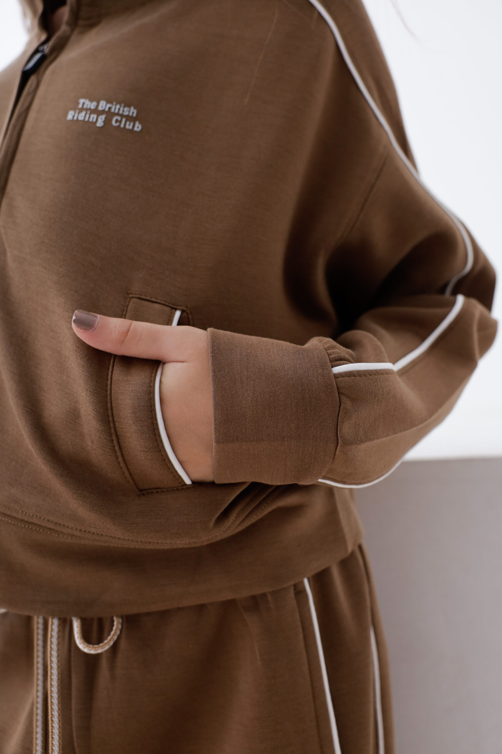CONJUNTO CAMPERA LINEA - Image 3