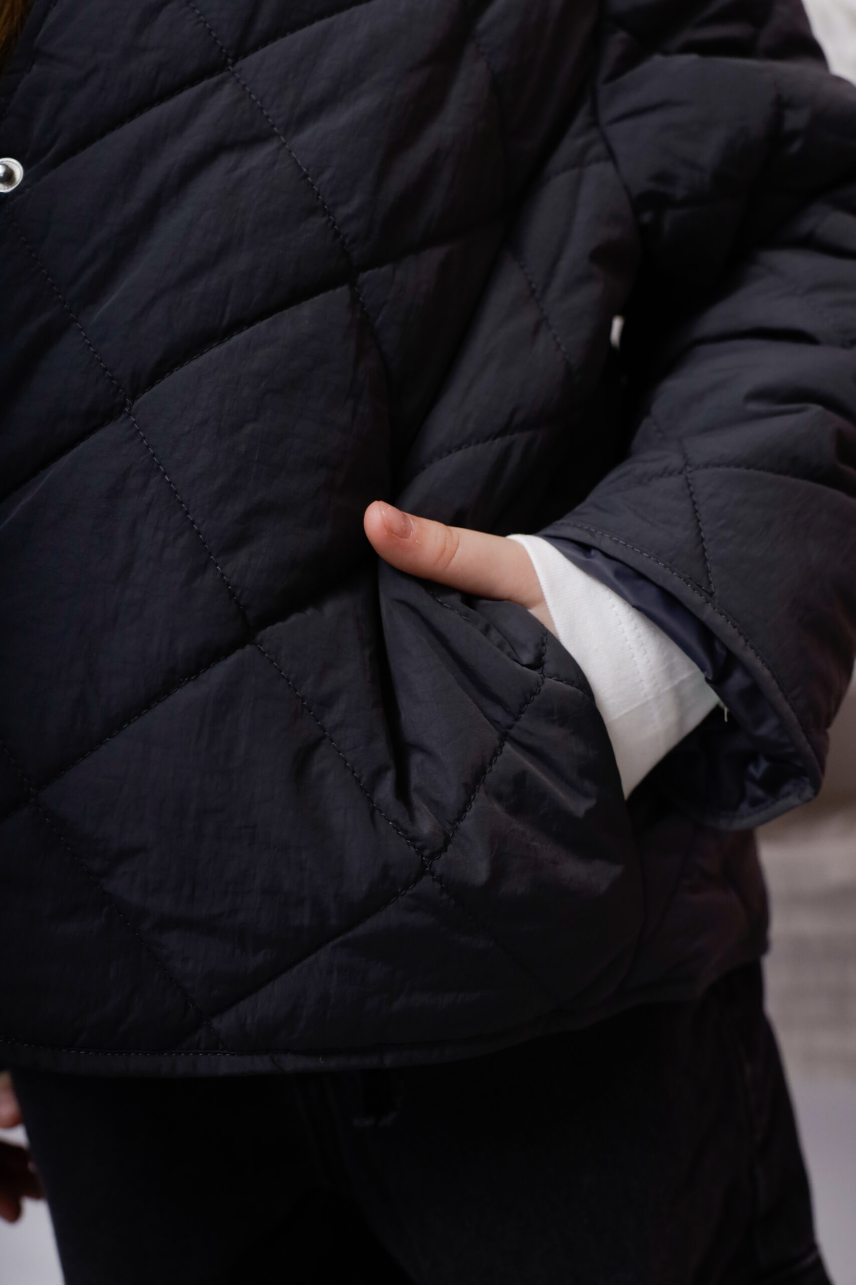 CAMPERA COLCHADA CON CAPUCHA - Image 3